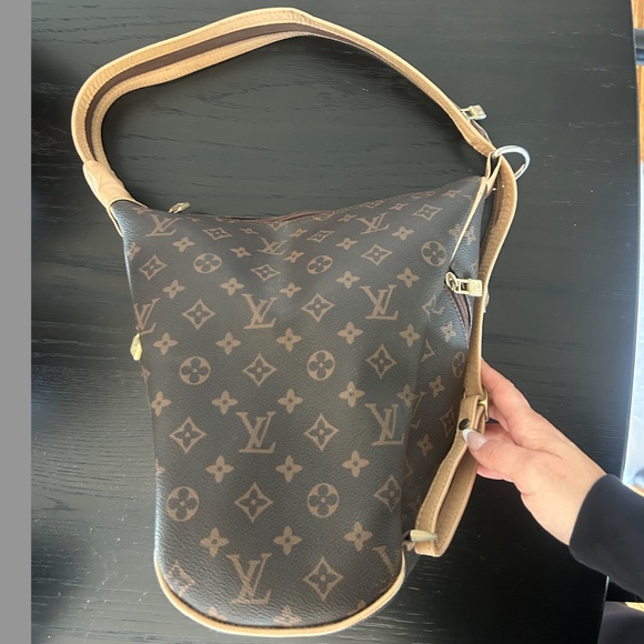 LOUIS VUITTON MONOGRAM CANVAS WOMEN'S BACKPACK/BAG, ZIPPER HANDLE. - Picture 8 of 16